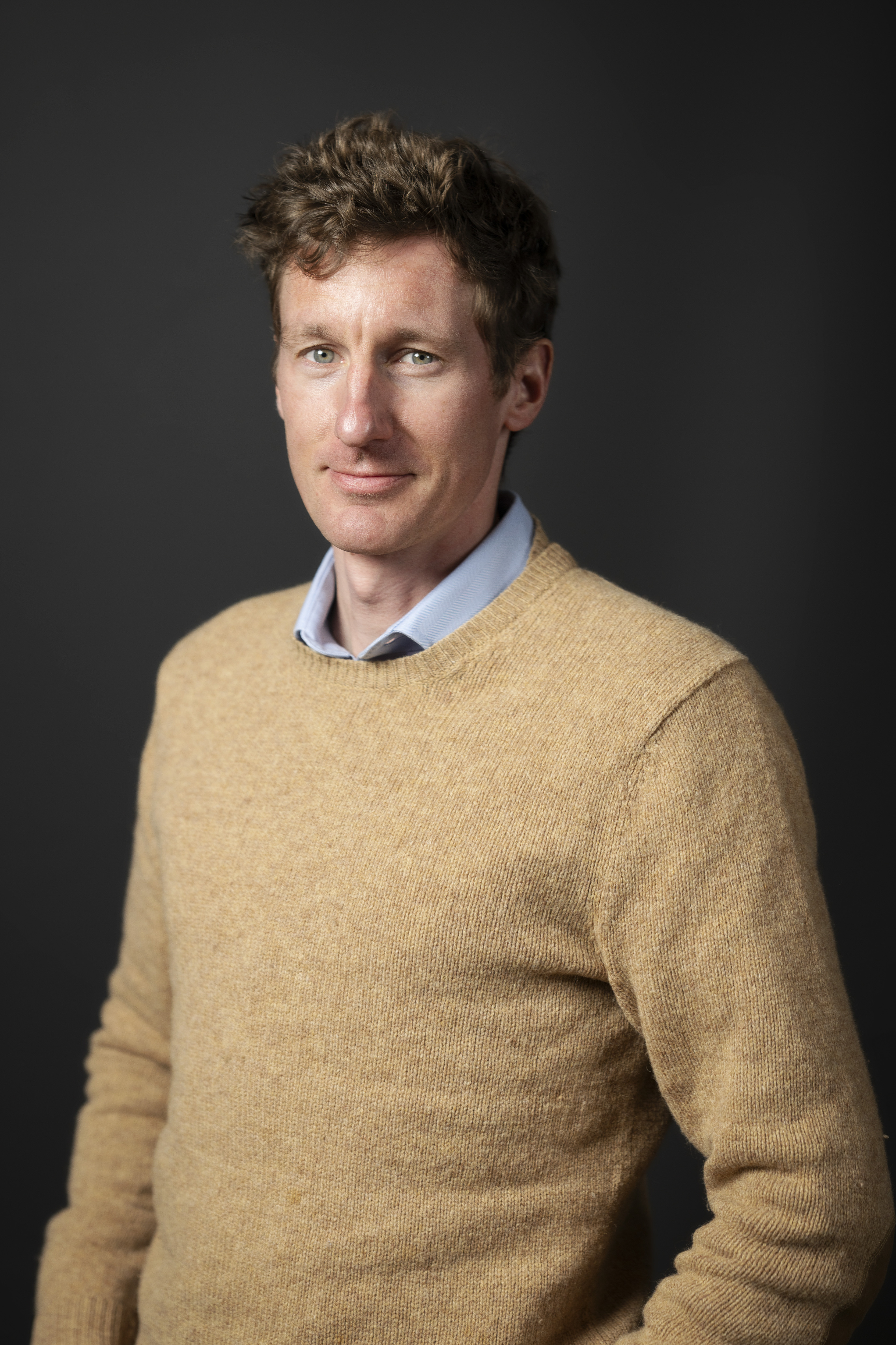 2025 Headshot Jorn Van Der Veken.jpg (3.44 MB)